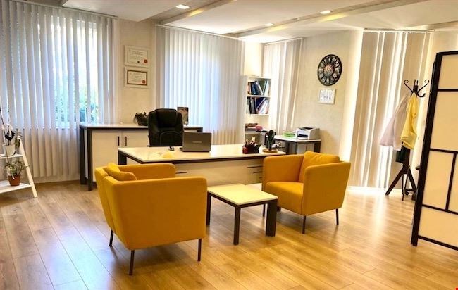 Dr. Bora Yucel Clinic 1
